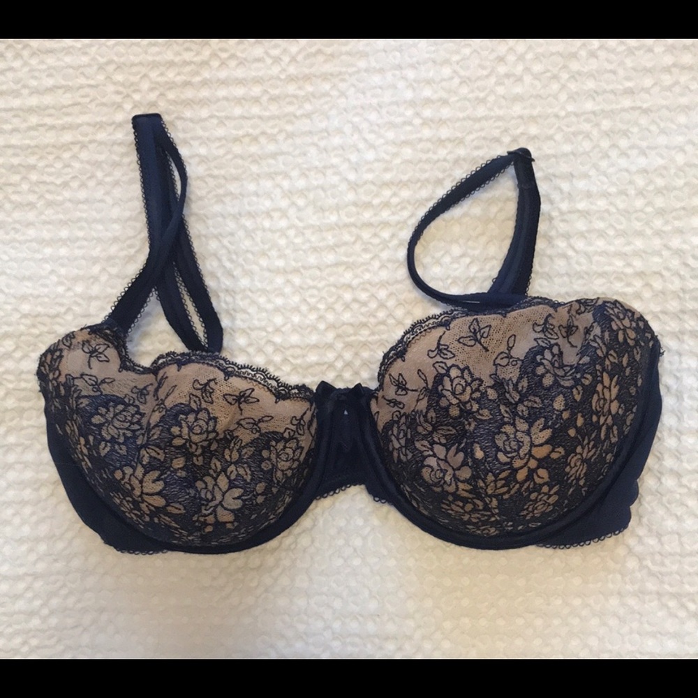 Blue Victoria’s Secret unlined push up balconnet- size 34D